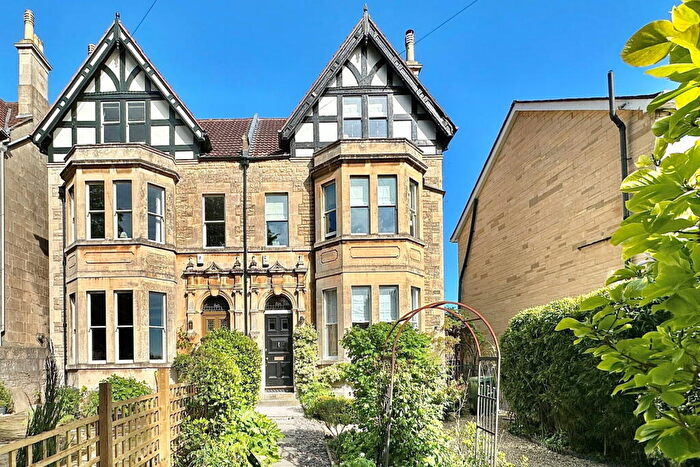 5 Bedroom Semi-Detached House For Sale In Lansdown Road, Bath, BA1