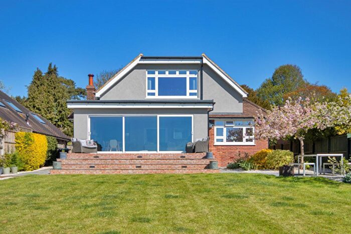 3 Bedroom Detached House For Sale In Chart Road, Sutton Valence, Kent, ME17