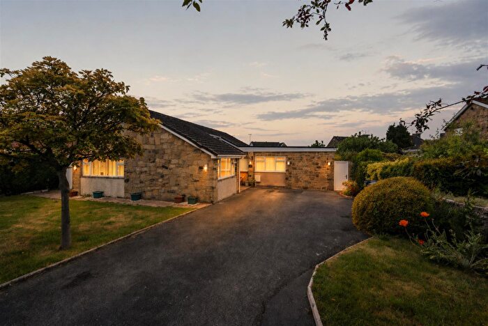 3 Bedroom Detached House For Sale In Albans Close, Bardsey, Leeds, LS17