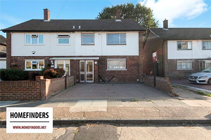 3 Bedroom Semi-Detached House To Rent In Epping Close, Romford, RM7