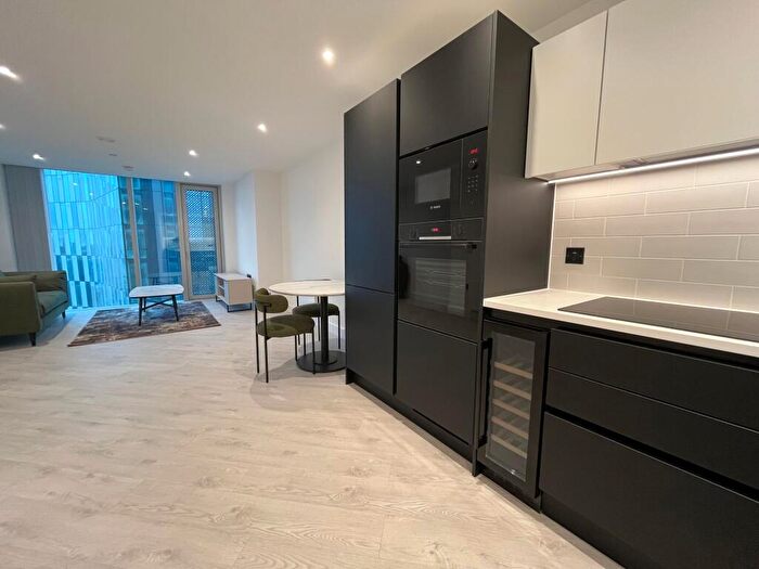 1 Bedroom Apartment To Rent In Trinity Way, Manchester, M3