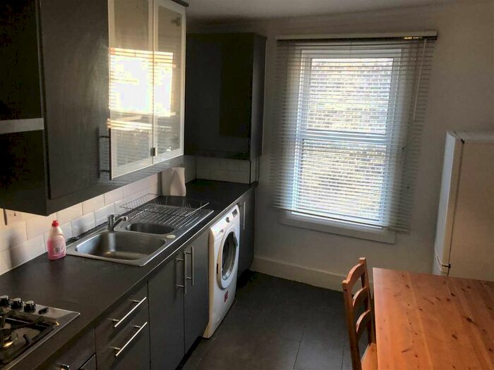 2 Bedroom Flat To Rent In Lassell Street, London, SE10