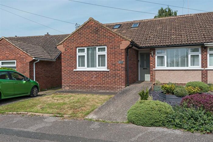 4 Bedroom Semi-Detached House For Sale In Oxenden Crescent, Wingham, Canterbury, CT3