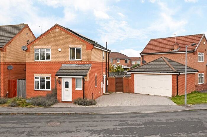 3 Bedroom Detached House For Sale In Wharnscliffe Drive, Clifton Moor, York, YO30