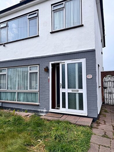 3 Bedroom End Of Terrace House To Rent In North Crescent, Southend-On-Sea, SS2