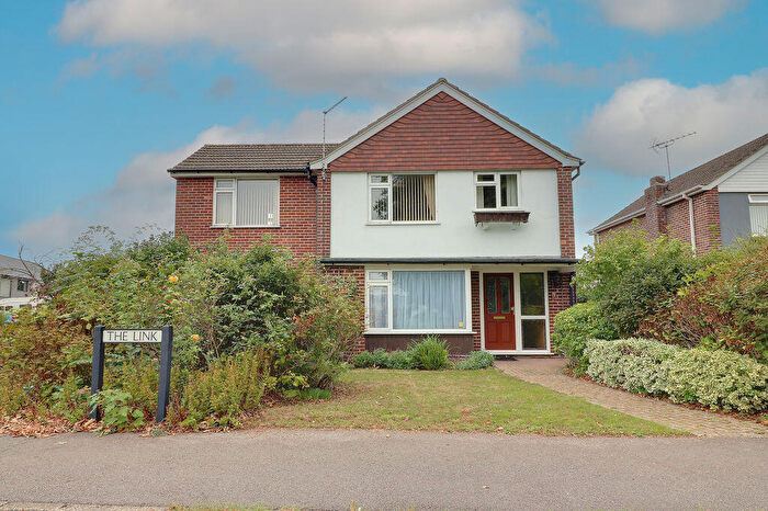 5 Bedroom Detached House For Sale In The Link, Waterlooville, PO7