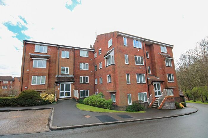 1 Bedroom Studio To Rent In St. Leonards Park, East Grinstead, RH19
