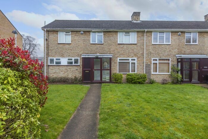 3 Bedroom End Of Terrace House To Rent In Blessington Close, SE13