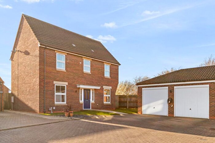 4 Bedroom Detached House For Sale In Amberley Close, Scartho Top, Grimsby, DN33