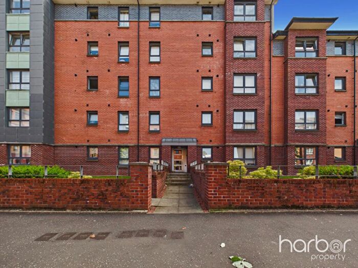 2 Bedroom Flat For Sale In Springfield Gardens, Glasgow, G31