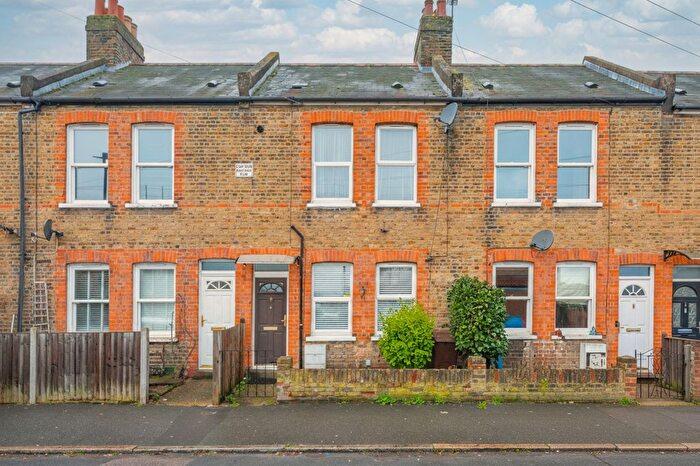 2 Bedroom Terraced House For Sale In James Street, Hounslow, TW3