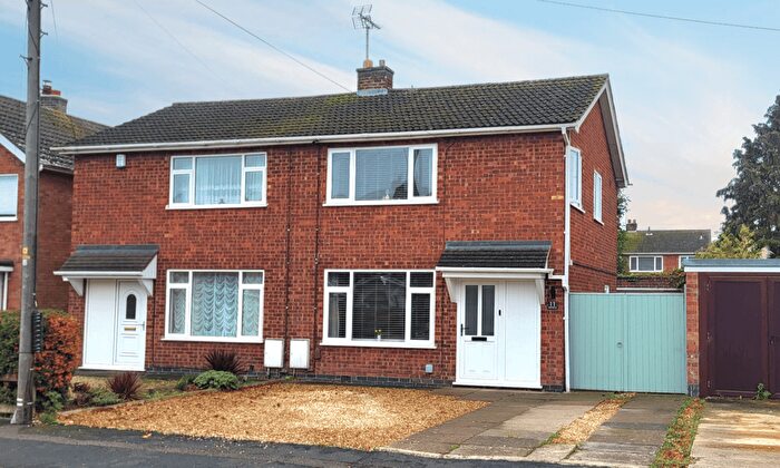 3 Bedroom Semi-Detached House For Sale In Oak Road, Glinton, Peterborough, PE6