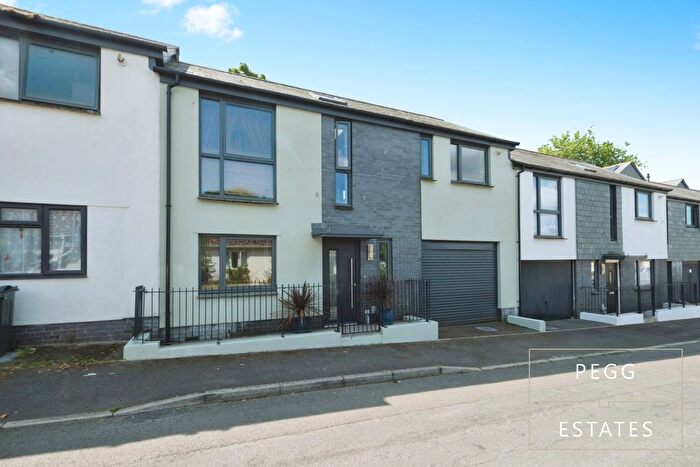 3 Bedroom Semi-Detached House For Sale In Culverdale, Totnes, TQ9