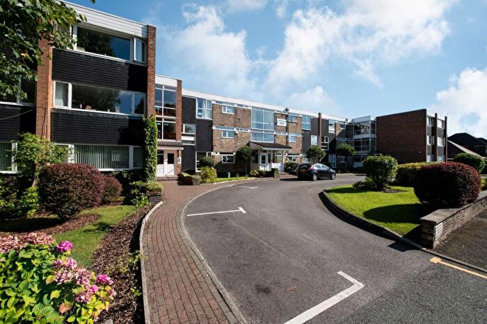 2 Bedroom Apartment To Rent In Park Lane, Whitefield, M45