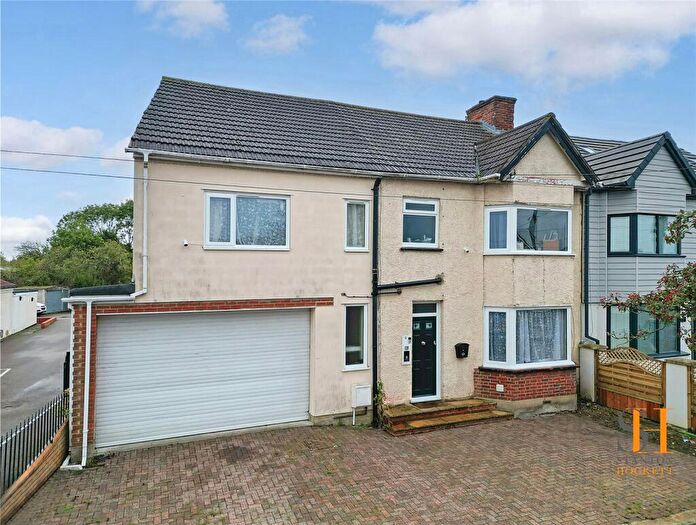 5 Bedroom Semi-Detached House For Sale In Bruce Grove, Wickford, Essex, SS11