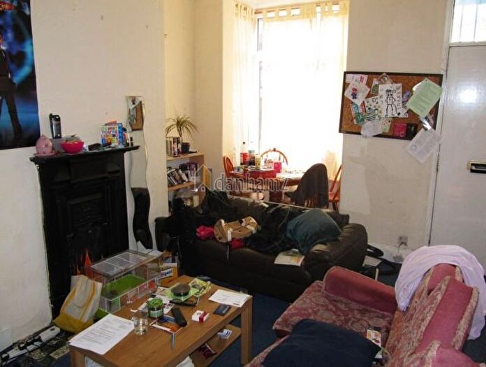 3 Bedroom Property To Rent In Brudenell Street, Hyde Park, Leeds, LS6