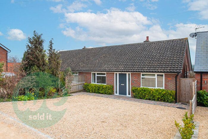 2 Bedroom Bungalow To Rent In Dadbrook Close, Cuddington, HP18