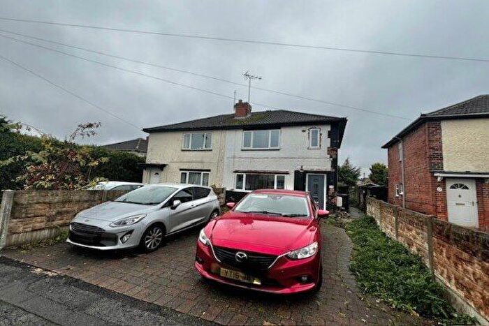 3 Bedroom Property To Rent In George Street, Alfreton, DE55