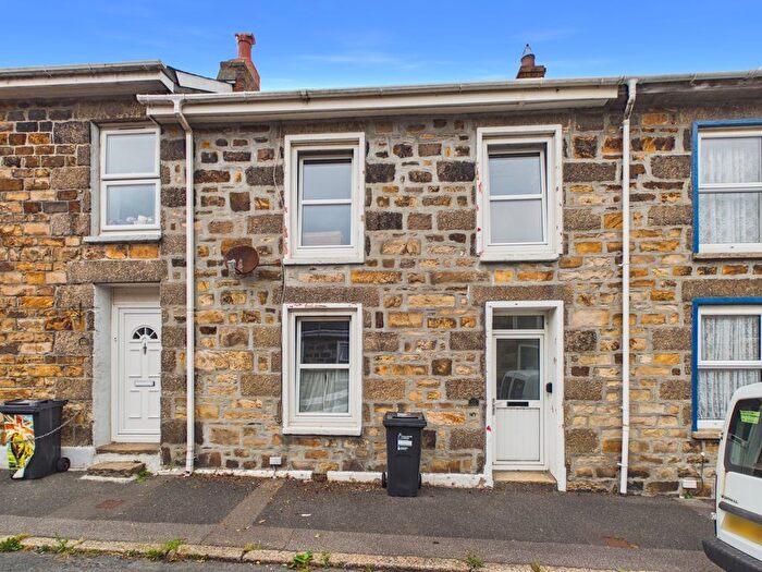 3 Bedroom Cottage For Sale In Edward Street, Camborne, Extended Mid-Terraced Cottage, TR14