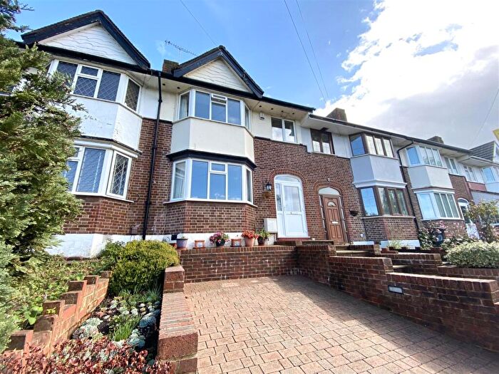 4 Bedroom Terraced House For Sale In Waltham Way, London, E4