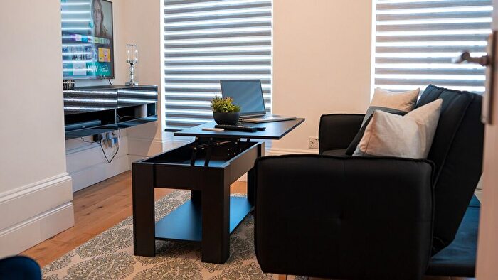 1 Bedroom Flat To Rent In Reading, RG1