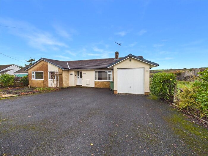 3 Bedroom Bungalow For Sale In Staddon Road, Holsworthy, Devon, EX22