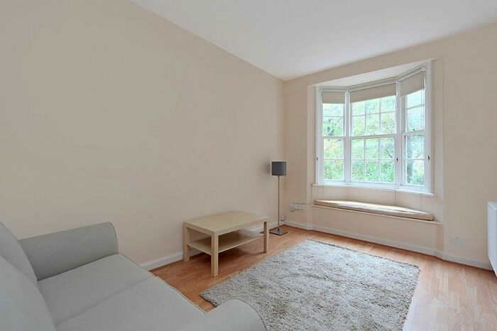 2 Bedroom Flat To Rent In South Edwardes Square, W8