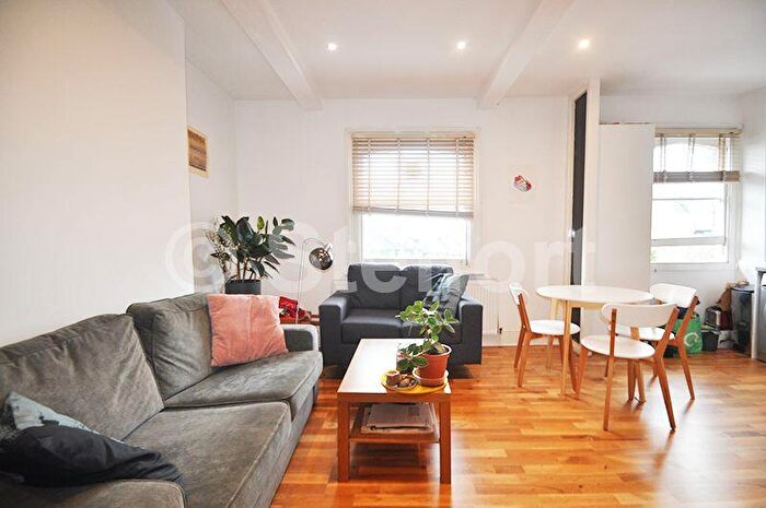 3 Bedroom Flat To Rent In Ospringe Road, London, NW5