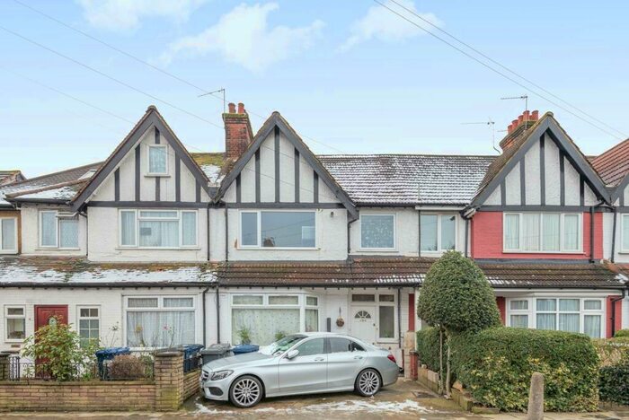 2 Bedroom Flat To Rent In Booth Road, Colindale, London, NW9