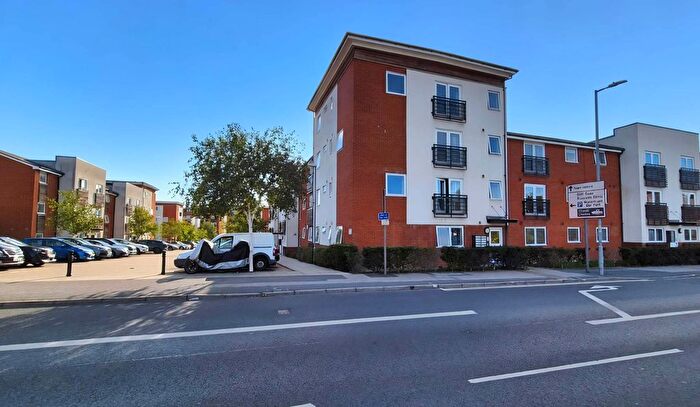 2 Bedroom Flat For Sale In Fore Hamlet, Ipswich, IP3