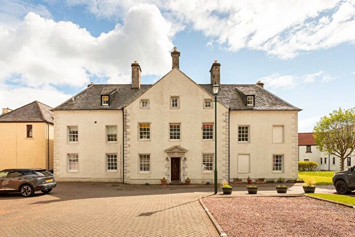 4 Bedroom Flat For Sale In Aberdour House, Hewitt Place, Aberdour, Fife, KY3