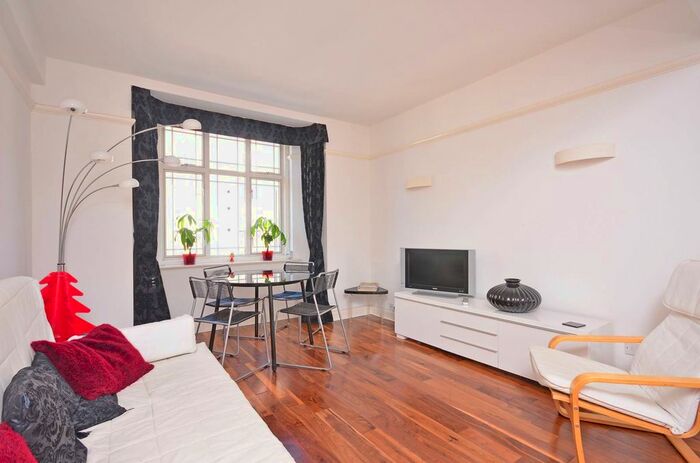 1 Bedroom Flat To Rent In Weymouth Street, Marylebone, London, W1G