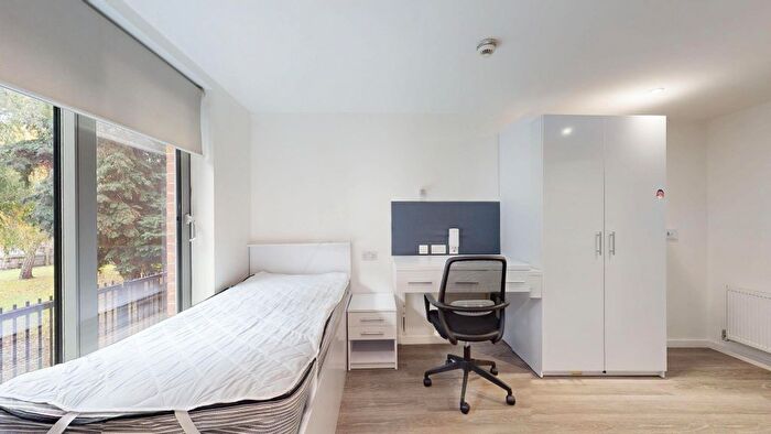 Studio To Rent In The Pavement, Popes Lane, London, W5