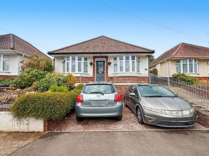 3 Bedroom Bungalow For Sale In Oulton Road, Ipswich, IP3