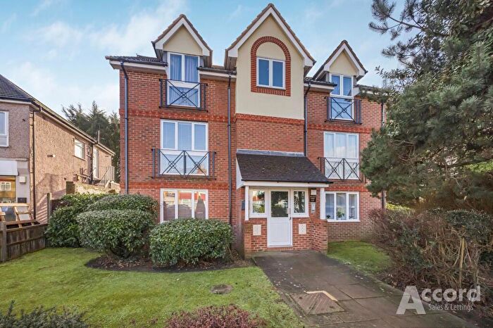 1 Bedroom Flat For Sale In St. Marys Lane, Upminster, RM14