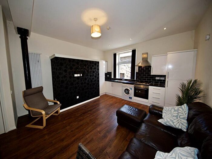 2 Bedroom Flat To Rent In Gellatly Street, Dundee, DD1