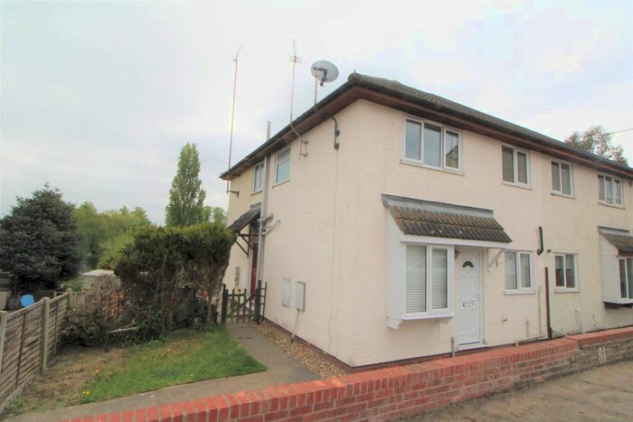 2 Bedroom Terraced House To Rent In Gilberd Road, Colchester, CO2