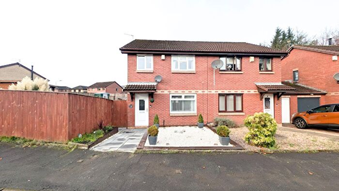 3 Bedroom Semi-Detached House For Sale In Whitelees Road, Glasgow, G67