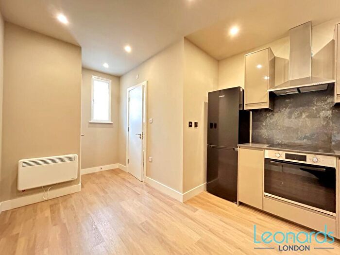 1 Bedroom Flat To Rent In North End, Croydon, CR0