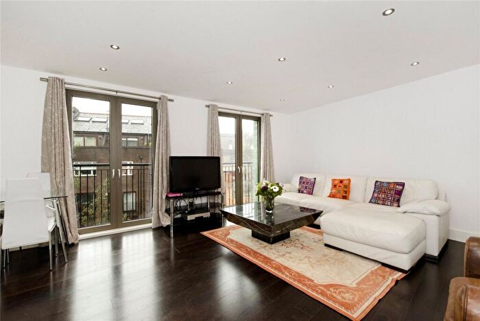 2 Bedroom Flat To Rent In Camden Road, Camden, NW1