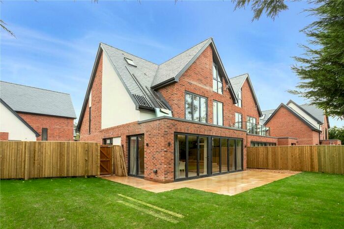 4 Bedroom Detached House To Rent In Rosegarth Place, Wilmslow, Cheshire, SK9