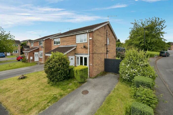 2 Bedroom Semi-Detached House To Rent In Malham Grove, Halfway, Sheffield, S20