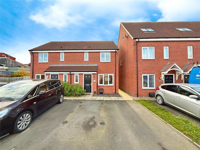 3 Bedroom Semi Detached House For Sale In Upton Drive, Burton-on-Trent, Staffordshire, DE14