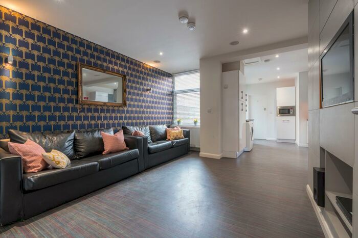 5 Bedroom Terraced House To Rent In Ashford Street, Stoke, ST4