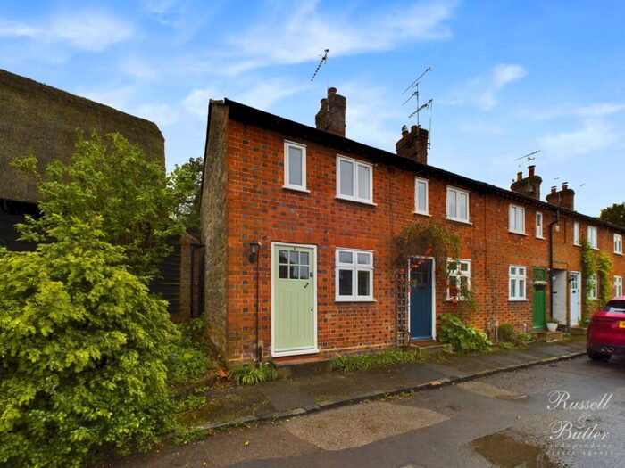 1 Bedroom Cottage For Sale In Sion Terrace, Tingewick, MK18