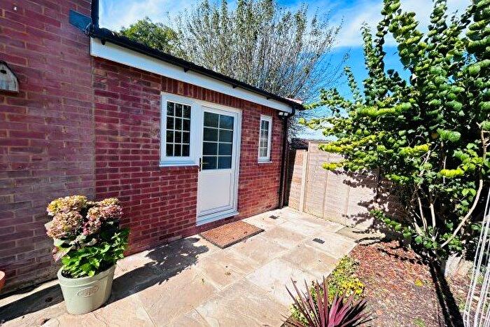 1 Bedroom Studio To Rent In Taunton Deane, Milton Keynes, MK4