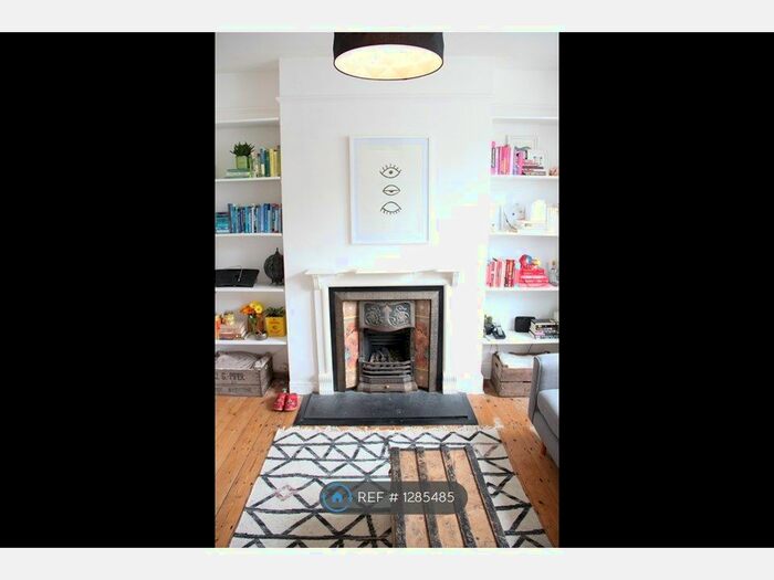 2 Bedroom Flat To Rent In Ivydale Road, London SE15