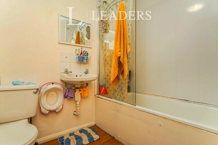 2 Bedroom Apartment To Rent In Chelsea Court, Southgate Street, GL1