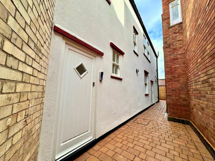 1 Bedroom Apartment To Rent In High Street, Baldock, SG7