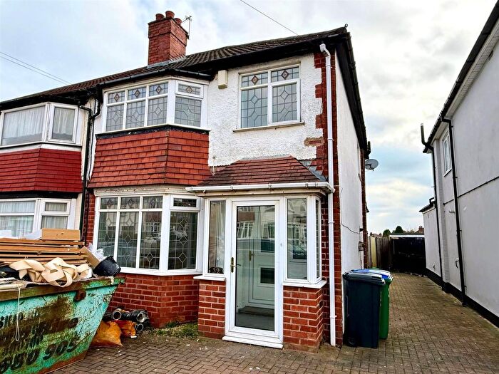3 Bedroom Property To Rent In Perry Hill Road, Oldbury, B68